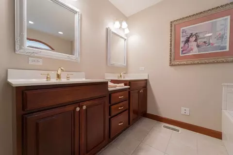 307 Salisbury Dr, Munster, IN 46321 photo 26