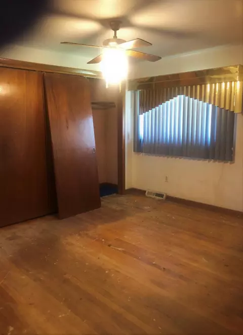 2948 W 21st Ave, Gary, IN 46404 photo 8