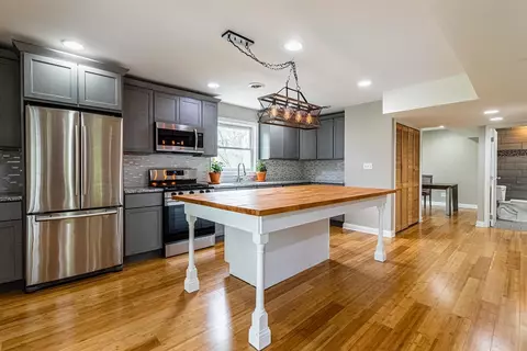 2424 Marshall St, Gary, IN 46404 photo 8