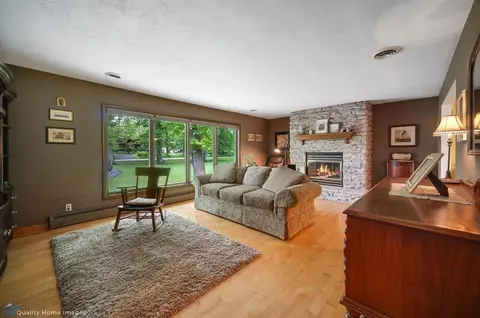 140 E Oak Hill Rd, Porter, IN 46304 photo 3
