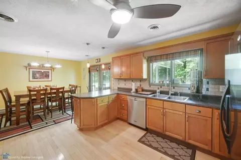 140 E Oak Hill Rd, Porter, IN 46304 photo 7