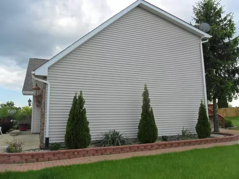 8912 King Pl, Crown Point, IN 46307 photo 4