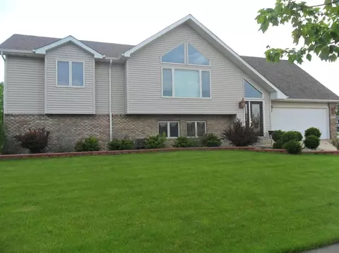 8912 King Pl, Crown Point, IN 46307 photo 1