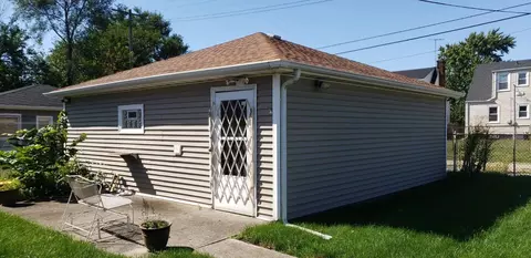3860 Madison St, Gary, IN 46408 photo 3