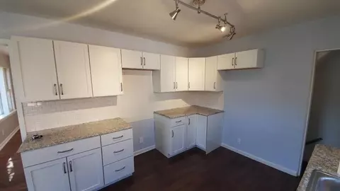 708 W 49th Ave, Gary, IN 46408 photo 3