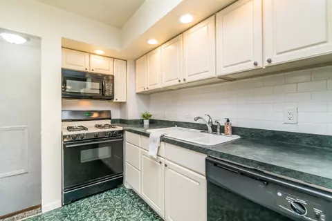 2708 W 39th Pl, Gary, IN 46408 photo 8