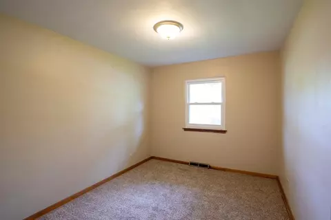 4570 Rutledge St, Gary, IN 46408 photo 8