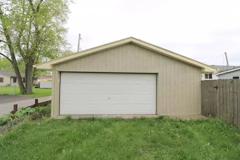569 E Anderson St, Crown Point, IN 46307 photo 12