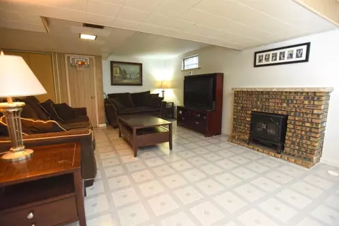819 N Jay St, Griffith, IN 46319 photo 9