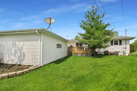 606 Jackson Ave, Dyer, IN 46311 photo 2