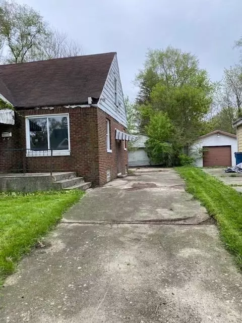 916 E 44th Pl, Gary, IN 46409 photo 3