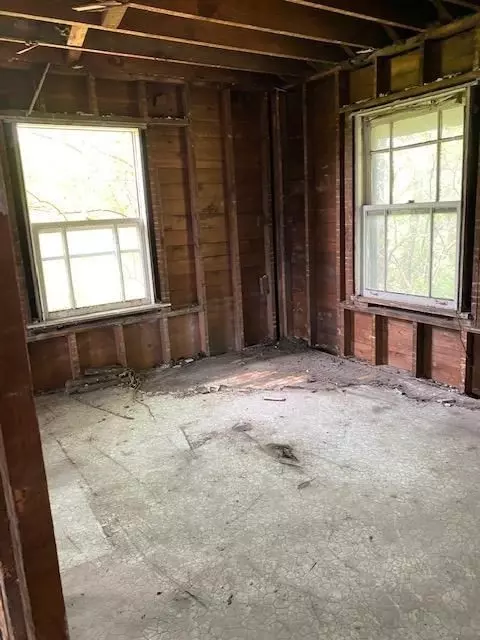 532 Buchanan St, Gary, IN 46402 photo 7