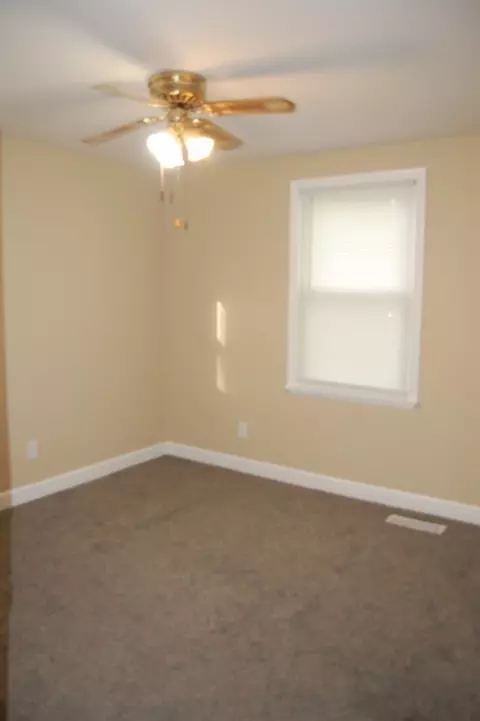 718 N Indiana St, Griffith, IN 46319 photo 14