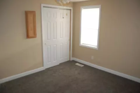 718 N Indiana St, Griffith, IN 46319 photo 10