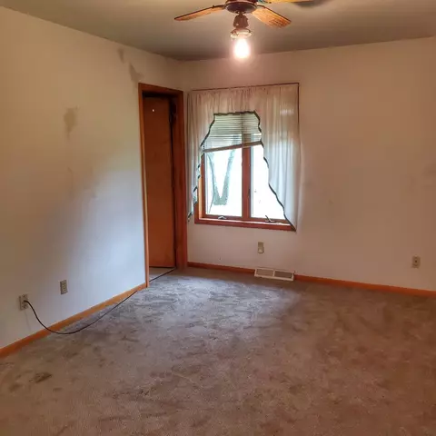 7354 S Rustic Dr, De Motte, IN 46310 photo 7
