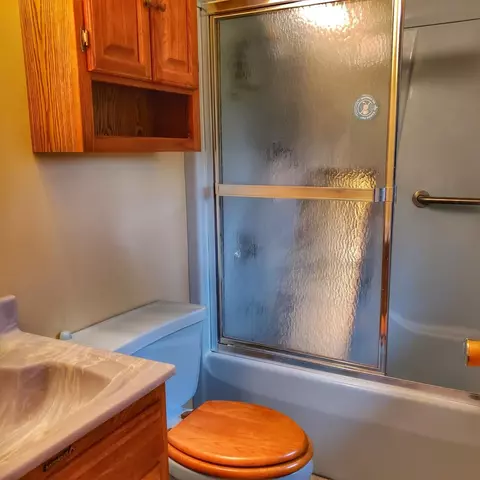 7354 S Rustic Dr, De Motte, IN 46310 photo 8