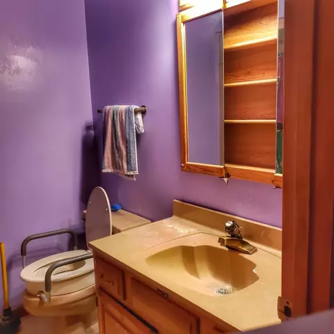 7354 S Rustic Dr, De Motte, IN 46310 photo 10