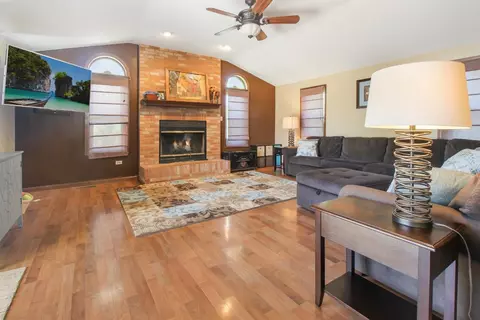 2332 Flint Ct, Dyer, IN 46311 photo 8