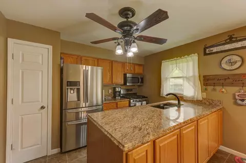 8472 Edison St, Crown Point, IN 46307 photo 5
