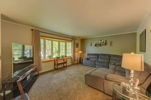 8472 Edison St, Crown Point, IN 46307 photo 2
