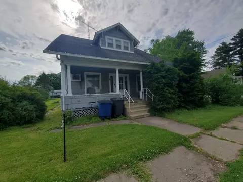 18 Lowell St, La Crosse, IN 46348 photo 1