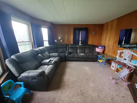 18 Lowell St, La Crosse, IN 46348 photo 6