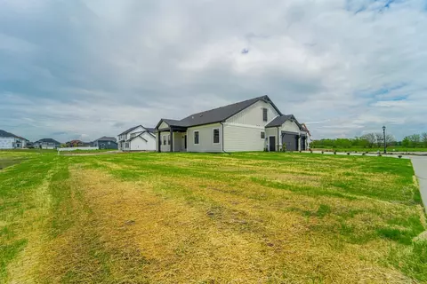 10046 Lilac, Saint John, IN 46373 photo 3