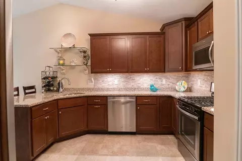 860 Veterans Ln, Crown Point, IN 46307 photo 5