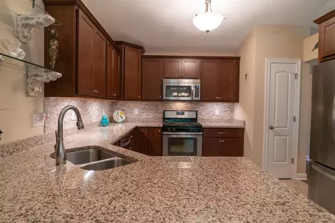 860 Veterans Ln, Crown Point, IN 46307 photo 6