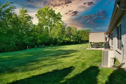 860 Veterans Ln, Crown Point, IN 46307 photo 25