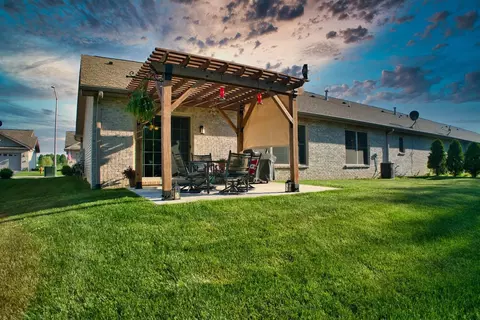 860 Veterans Ln, Crown Point, IN 46307 photo 23