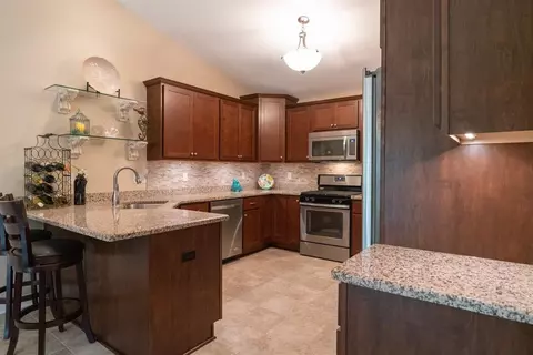 860 Veterans Ln, Crown Point, IN 46307 photo 7