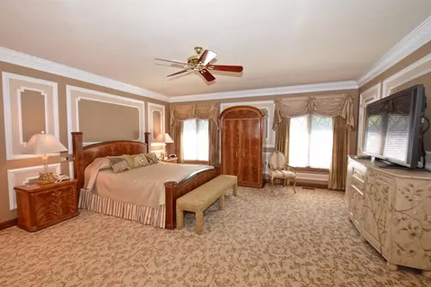 933 Waterville Ct, Dyer, IN 46311 photo 18