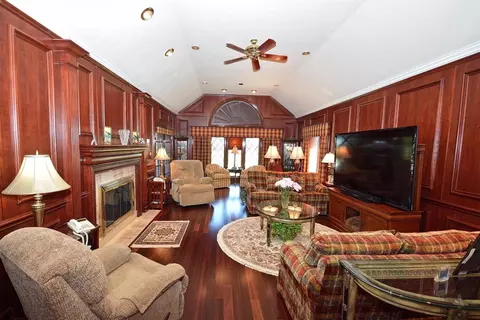 933 Waterville Ct, Dyer, IN 46311 photo 12