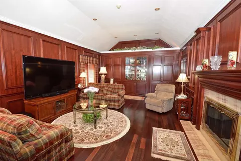 933 Waterville Ct, Dyer, IN 46311 photo 14
