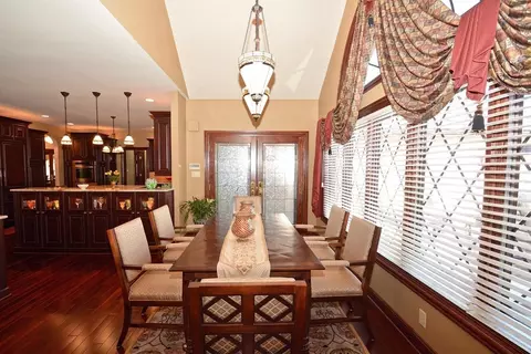 933 Waterville Ct, Dyer, IN 46311 photo 10