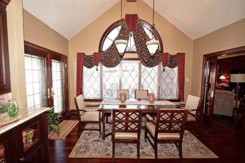 933 Waterville Ct, Dyer, IN 46311 photo 9