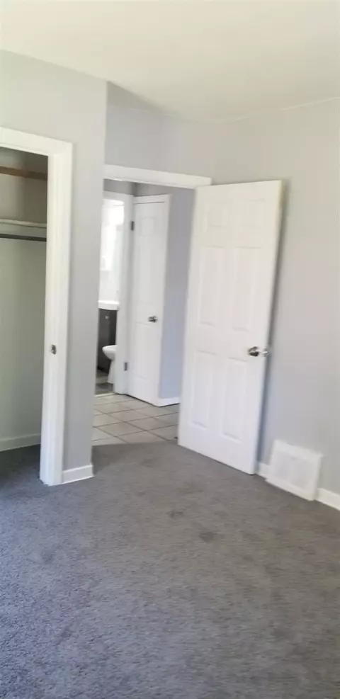 4385 Delaware St, Gary, IN 46409 photo 12