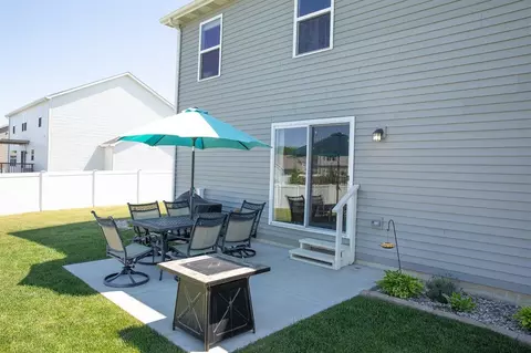 8824 Mallard Ln, Saint John, IN 46373 photo 2