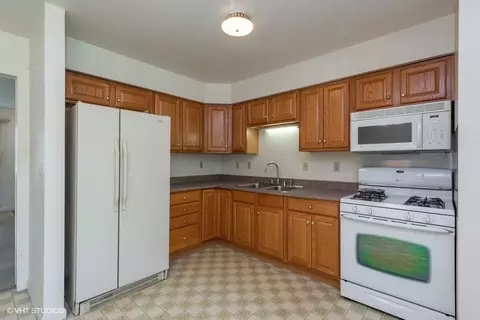 330 Michigan St, Porter, IN 46304 photo 3