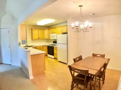 2629 Georgetowne Dr #C2, Highland, IN 46322 photo 3