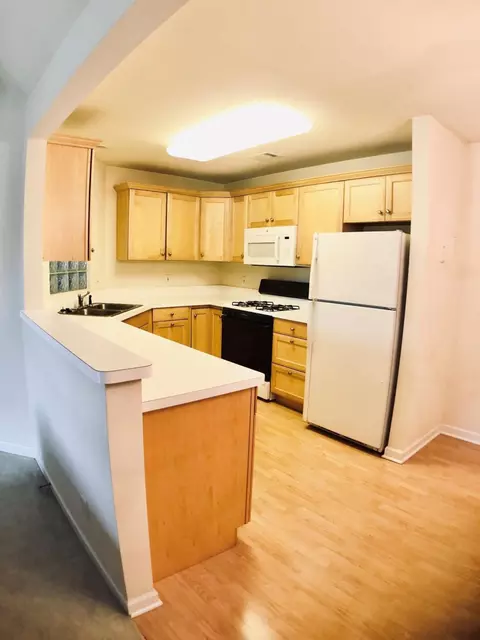 2629 Georgetowne Dr #C2, Highland, IN 46322 photo 4