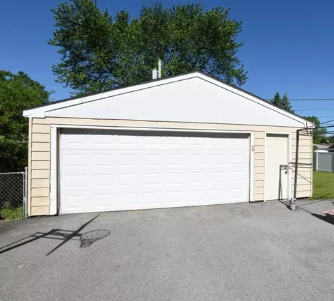1016 N Dwiggins St, Griffith, IN 46319 photo 14
