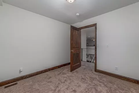 10929 Bunker Dr, De Motte, IN 46310 photo 27