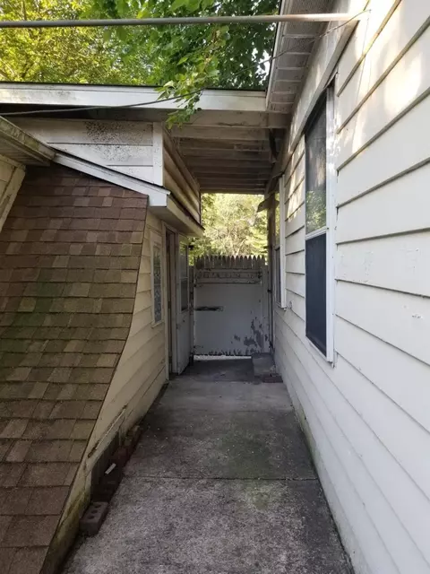 7420 Locust Ave, Gary, IN 46403 photo 34