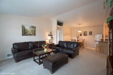 630 Cambridge Ct #2A, Munster, IN 46321 photo 4