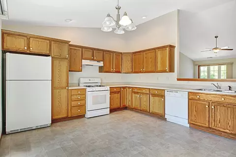 3636 Franklin Ave, Highland, IN 46322 photo 6