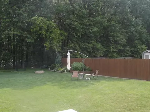 1173 Carol St, Burns Harbor, IN 46304 photo 11