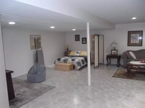 1173 Carol St, Burns Harbor, IN 46304 photo 71