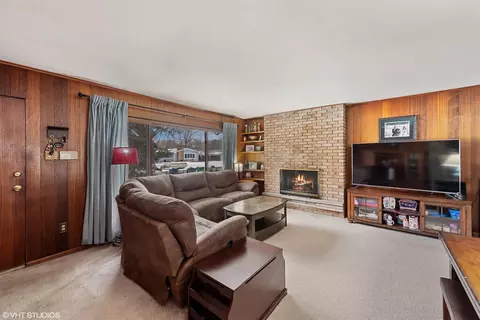 7732 Locust Ave, Gary, IN 46403 photo 2